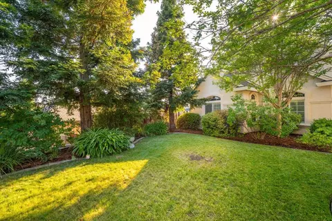 Exterior - 3648 Laver Ct, Redding, CA 96002 photo 3 of 16