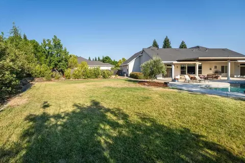 Exterior - 3648 Laver Ct, Redding, CA 96002 photo 11 of 16
