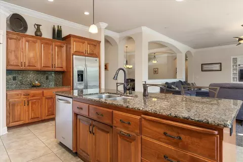 Kitchen - 3648 Laver Ct, Redding, CA 96002 photo 4 of 6