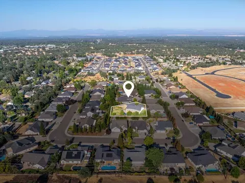 View/Area - 3648 Laver Ct, Redding, CA 96002 photo 4 of 5
