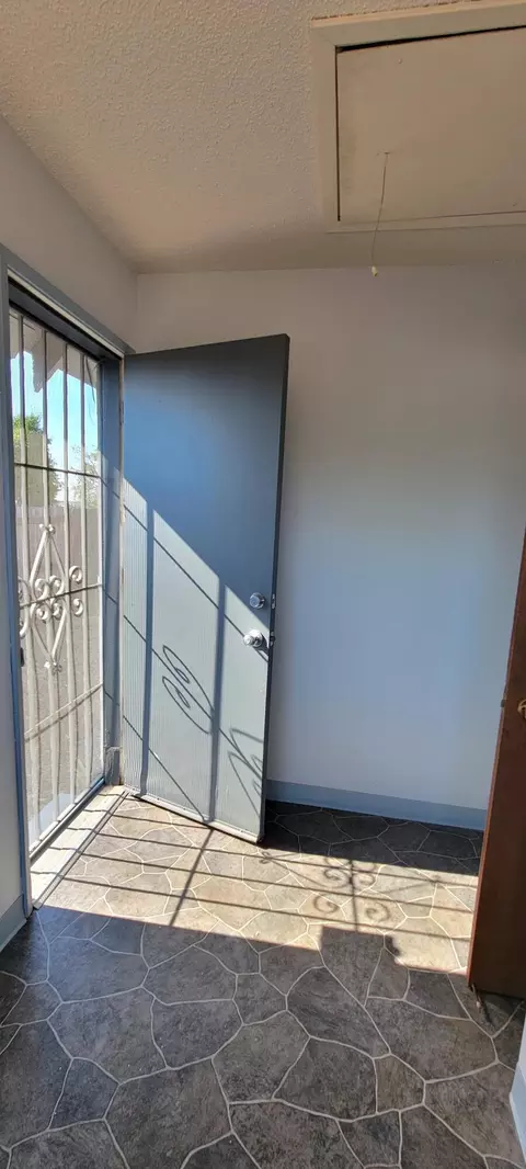 Entry Way - 4091 St Patricks Ave, Redding, CA 96003 photo 1 of 1