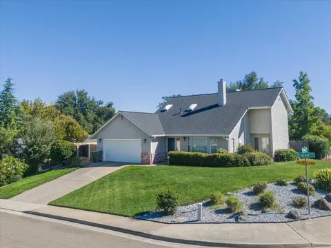 4481 Tralee Ln, Redding, CA 96001 photo 2