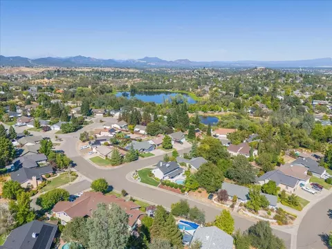 4481 Tralee Ln, Redding, CA 96001 photo 40