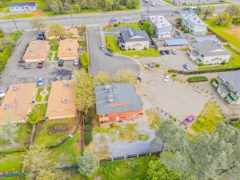 View/Area - 3250 Lana Ct, Redding, CA 96003 photo 7 of 11