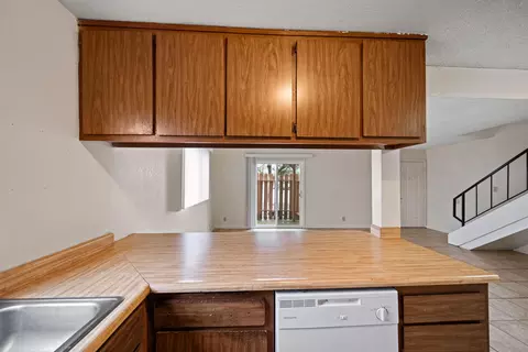 Kitchen - 3250 Lana Ct, Redding, CA 96003 photo 4 of 4