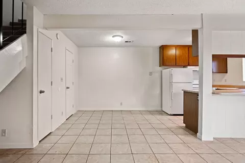 Dining - 3250 Lana Ct, Redding, CA 96003 photo 1 of 1