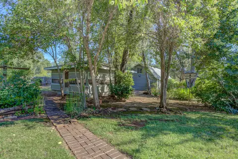 8589 Copper Dr, Redding, CA 96001 photo 47