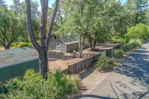 8589 Copper Dr, Redding, CA 96001 photo 44