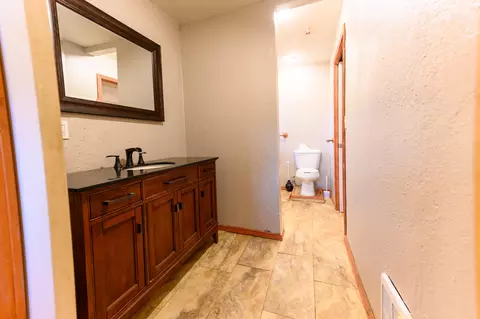 Bath - 40 Lewiston Turnpike Rd, Lewiston, CA 96052 photo 2 of 2