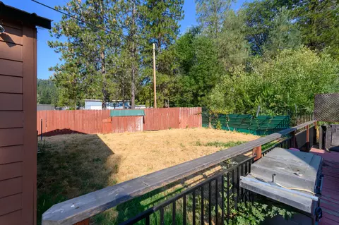 Exterior - 40 Lewiston Turnpike Rd, Lewiston, CA 96052 photo 3 of 10