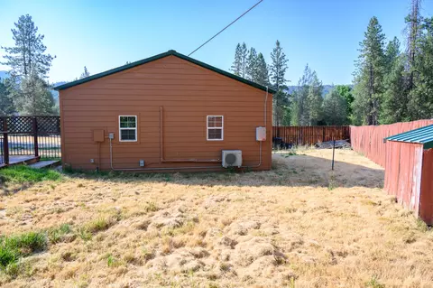 Exterior - 40 Lewiston Turnpike Rd, Lewiston, CA 96052 photo 6 of 10