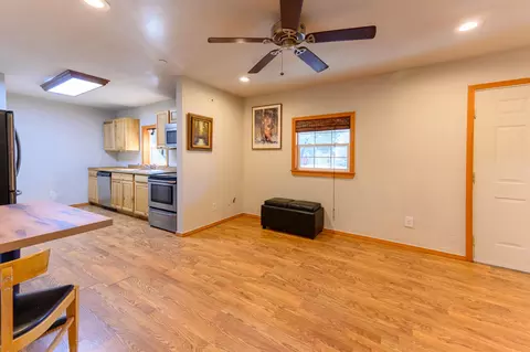 Living - 40 Lewiston Turnpike Rd, Lewiston, CA 96052 photo 1 of 3