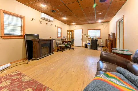 Living - 40 Lewiston Turnpike Rd, Lewiston, CA 96052 photo 3 of 3