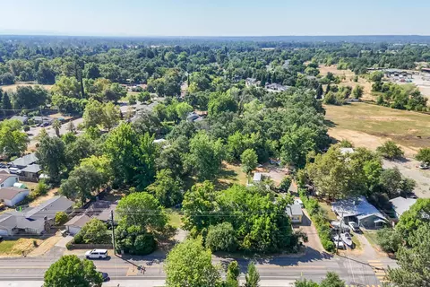 View/Area - 2711 N Bonnyview Rd, Redding, CA 96001 photo 2 of 6