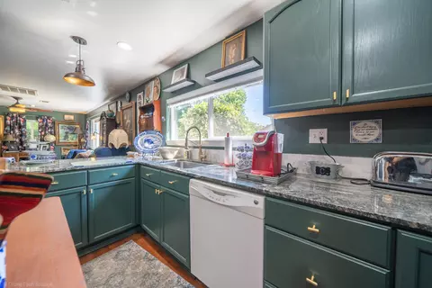 Kitchen - 2711 N Bonnyview Rd, Redding, CA 96001 photo 3 of 3