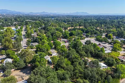 View/Area - 2711 N Bonnyview Rd, Redding, CA 96001 photo 5 of 6