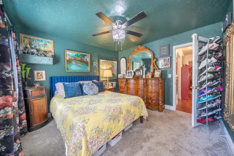 Bedroom - 2711 N Bonnyview Rd, Redding, CA 96001 photo 1 of 3