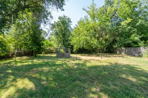 Exterior - 2711 N Bonnyview Rd, Redding, CA 96001 photo 26 of 33