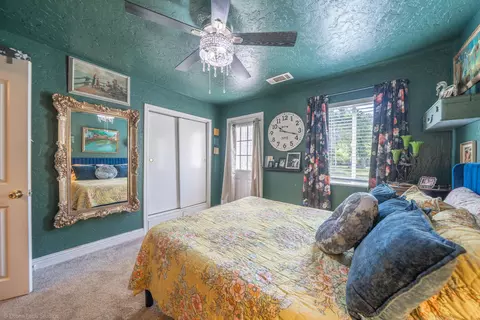 Bedroom - 2711 N Bonnyview Rd, Redding, CA 96001 photo 3 of 3