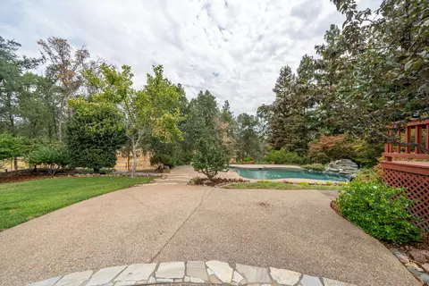Exterior - 8107 Montgomery Cir, Redding, CA 96001 photo 9 of 51