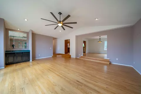 Living - 8107 Montgomery Cir, Redding, CA 96001 photo 4 of 9