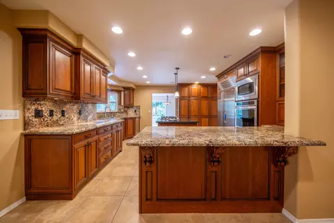 Kitchen - 8107 Montgomery Cir, Redding, CA 96001 photo 1 of 6