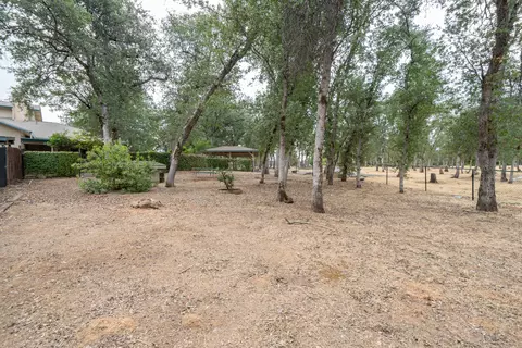 Exterior - 8107 Montgomery Cir, Redding, CA 96001 photo 44 of 51
