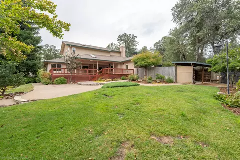 Exterior - 8107 Montgomery Cir, Redding, CA 96001 photo 28 of 51