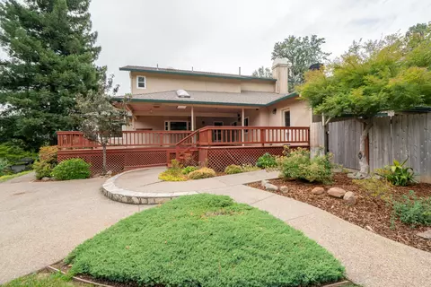 Exterior - 8107 Montgomery Cir, Redding, CA 96001 photo 31 of 51