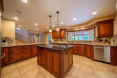 Kitchen - 8107 Montgomery Cir, Redding, CA 96001 photo 4 of 6