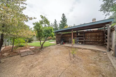 Exterior - 8107 Montgomery Cir, Redding, CA 96001 photo 34 of 51