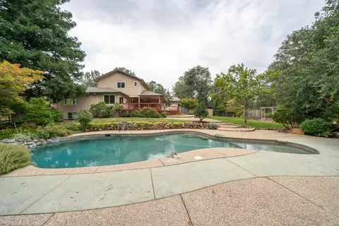 Exterior - 8107 Montgomery Cir, Redding, CA 96001 photo 17 of 51
