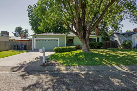 150 San Joaquin Dr, Red Bluff, CA 96080