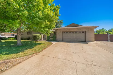 3730 Riverview Dr, Redding, CA 96001 photo 18