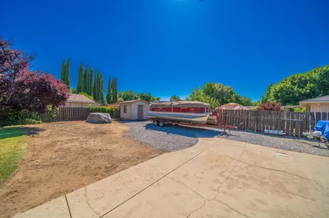 3730 Riverview Dr, Redding, CA 96001 photo 11