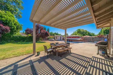 3730 Riverview Dr, Redding, CA 96001 photo 10