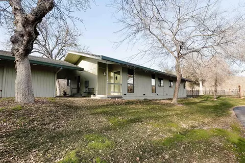 7982 Zogg Mine Rd, Igo, CA 96047