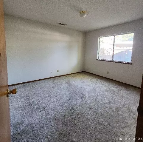 2347 Harlan Dr, Redding, CA 96003 photo 17