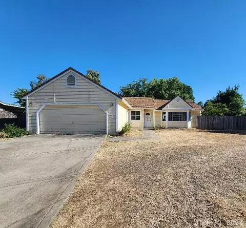 2347 Harlan Dr, Redding, CA 96003