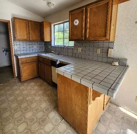 2347 Harlan Dr, Redding, CA 96003 photo 10