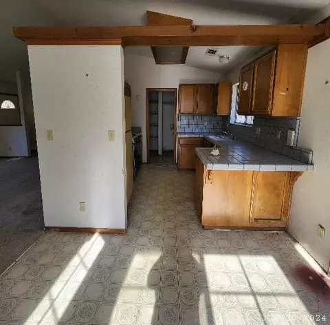2347 Harlan Dr, Redding, CA 96003 photo 8
