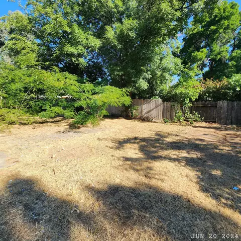 2347 Harlan Dr, Redding, CA 96003 photo 22