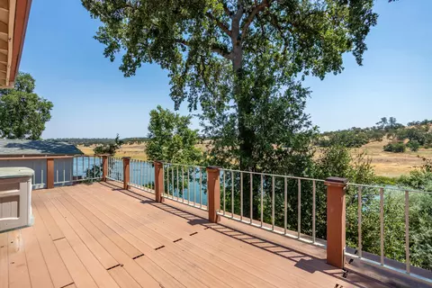 Exterior - 15560 China Rapids Dr, Red Bluff, CA 96080 photo 6 of 14