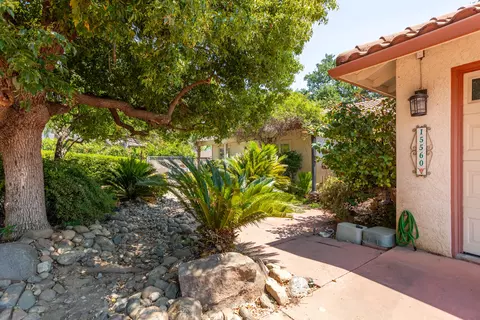 Exterior - 15560 China Rapids Dr, Red Bluff, CA 96080 photo 11 of 14