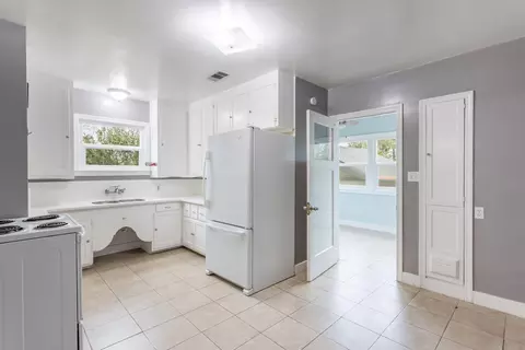 1455 Magnolia Ave, Redding, CA 96001 photo 8