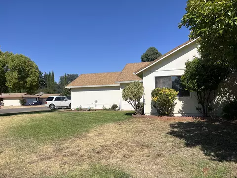Exterior - 1905 Galaxy Way, Redding, CA 96002 photo 2 of 4