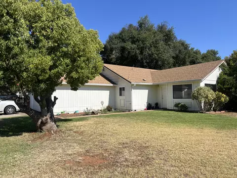 Exterior - 1905 Galaxy Way, Redding, CA 96002 photo 3 of 4