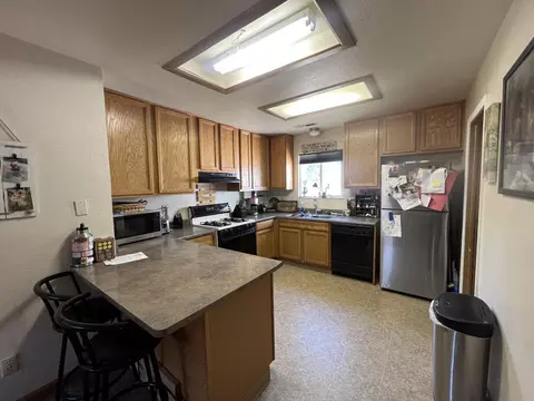 Kitchen - 1905 Galaxy Way, Redding, CA 96002 photo 1 of 1