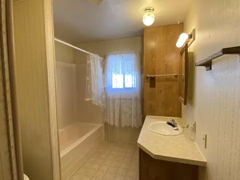 1125 Big Bear Ln, Redding, CA 96003 photo 18