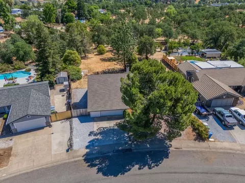 382 Woodhill Dr, Redding, CA 96003 photo 25